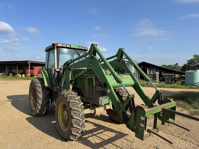 Image of John Deere 7600 equipment image 4