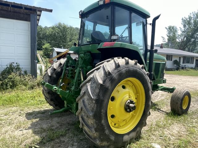 Image of John Deere 7600 equipment image 4