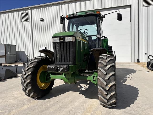 Image of John Deere 7610 equipment image 3