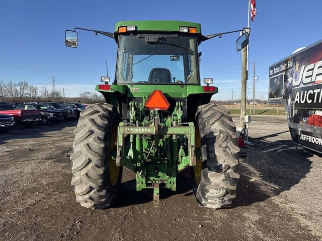 Image of John Deere 7610 equipment image 3