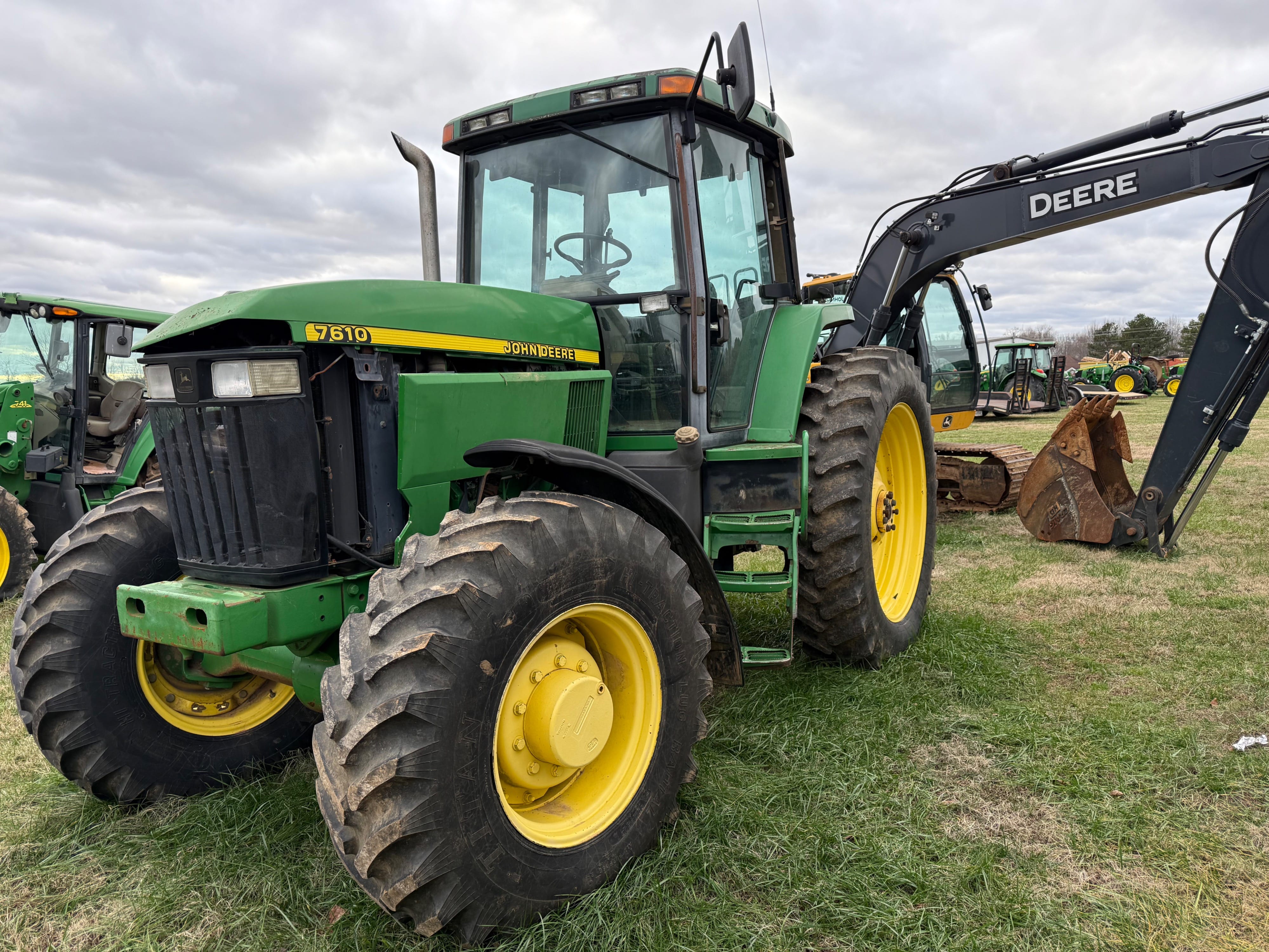 Main image John Deere 7610