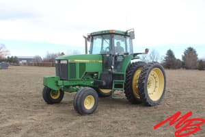 John Deere 7610 Image