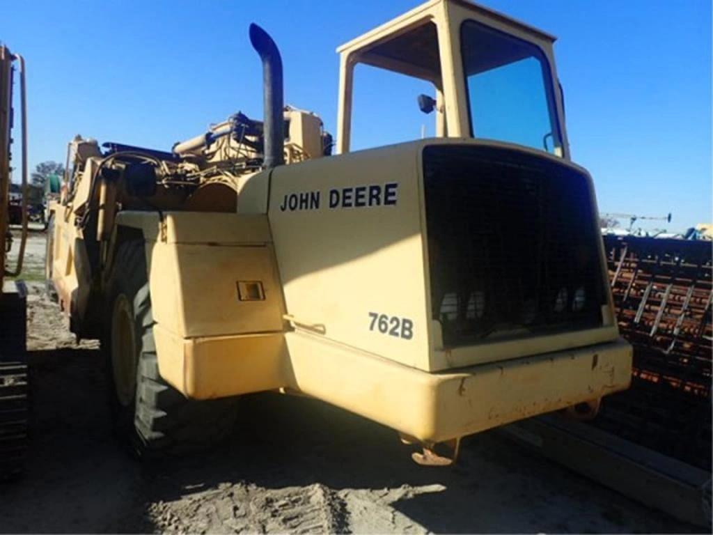 Image of John Deere 762B Primary image