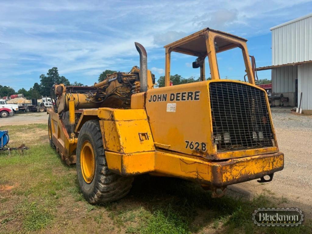 Image of John Deere 762B Primary image
