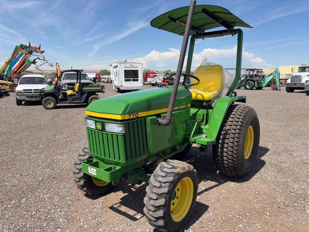 Image of John Deere 770 Primary image