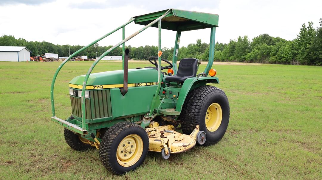 Image of John Deere 770 Primary image
