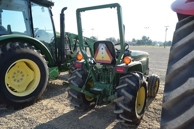 Image of John Deere 770 equipment image 2