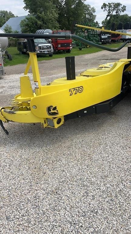 Image of John Deere 770 equipment image 1