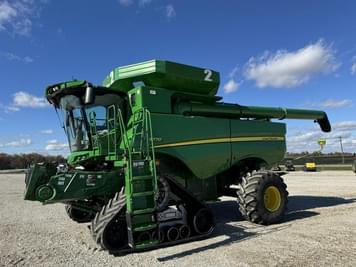 Main image John Deere S770