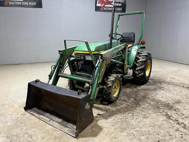 Image of John Deere 770 equipment image 1