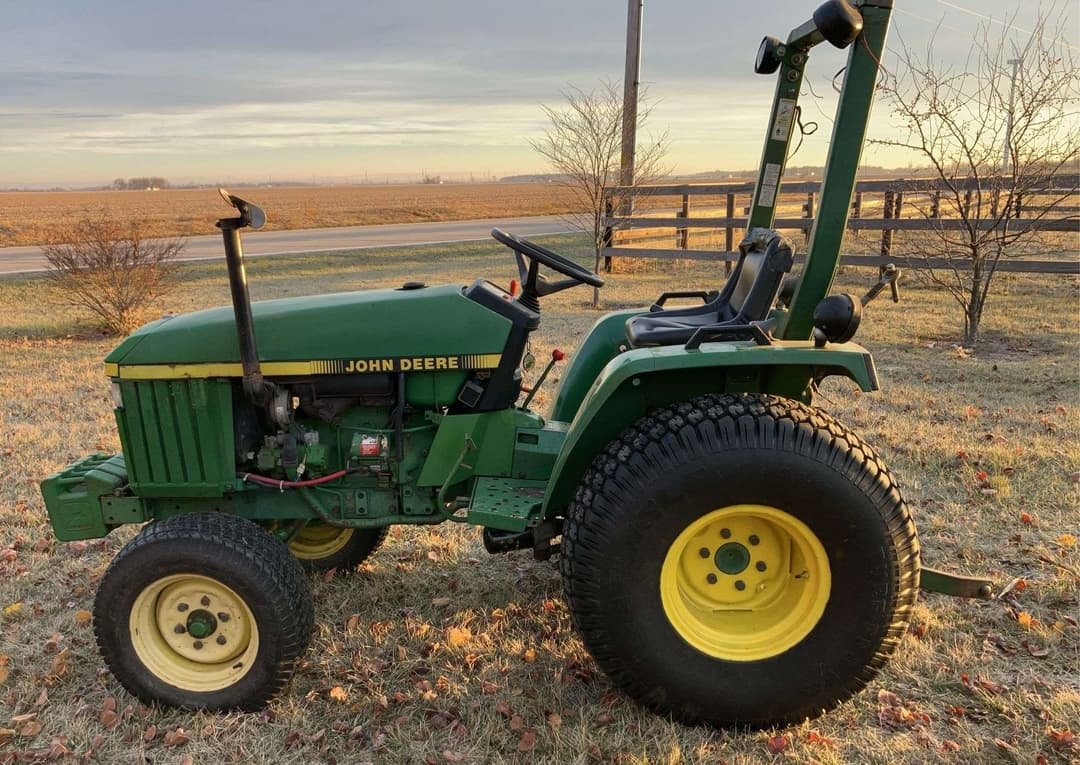 Image of John Deere 770 Primary image