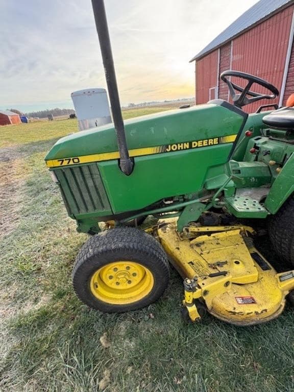 Image of John Deere 770 equipment image 1