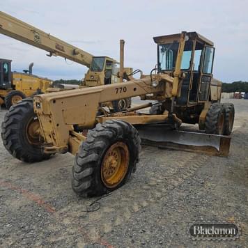 Main image John Deere 770