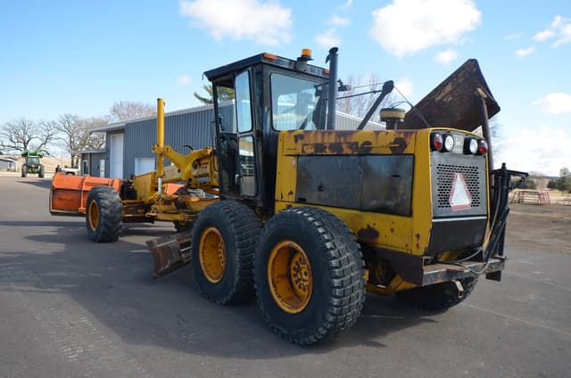 Image of John Deere 770A equipment image 4