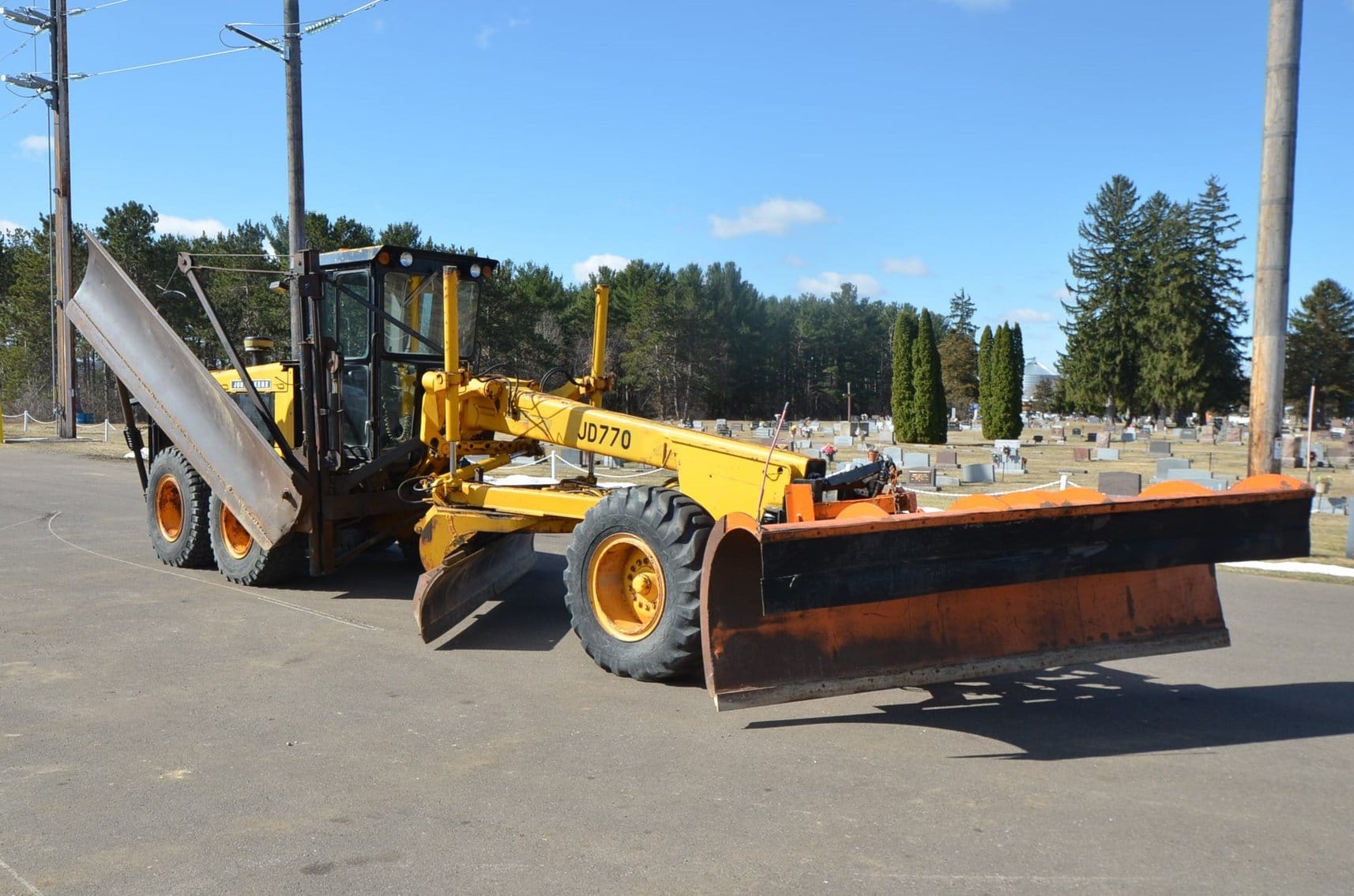 John Deere 770A Equipment Image0