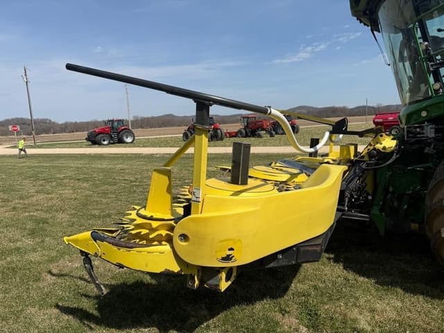 Image of John Deere 770 equipment image 3