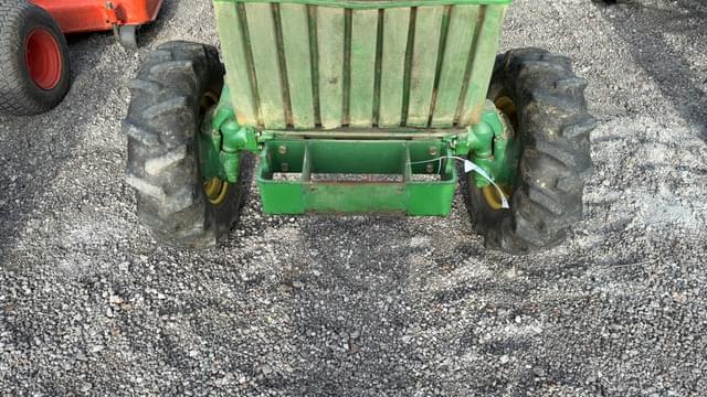 Image of John Deere 770 equipment image 3