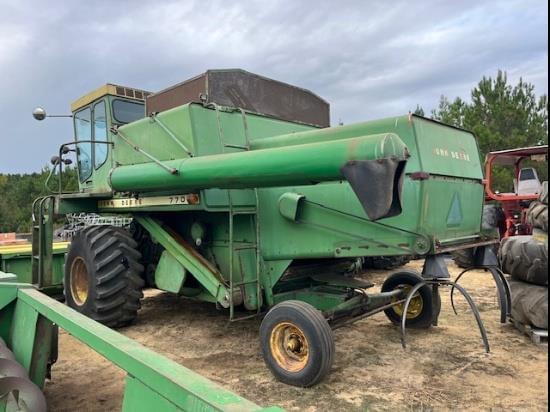 Image of John Deere 7700 equipment image 3