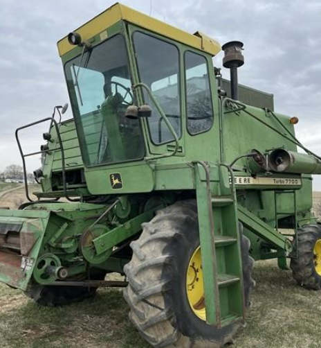 Main image John Deere 7700