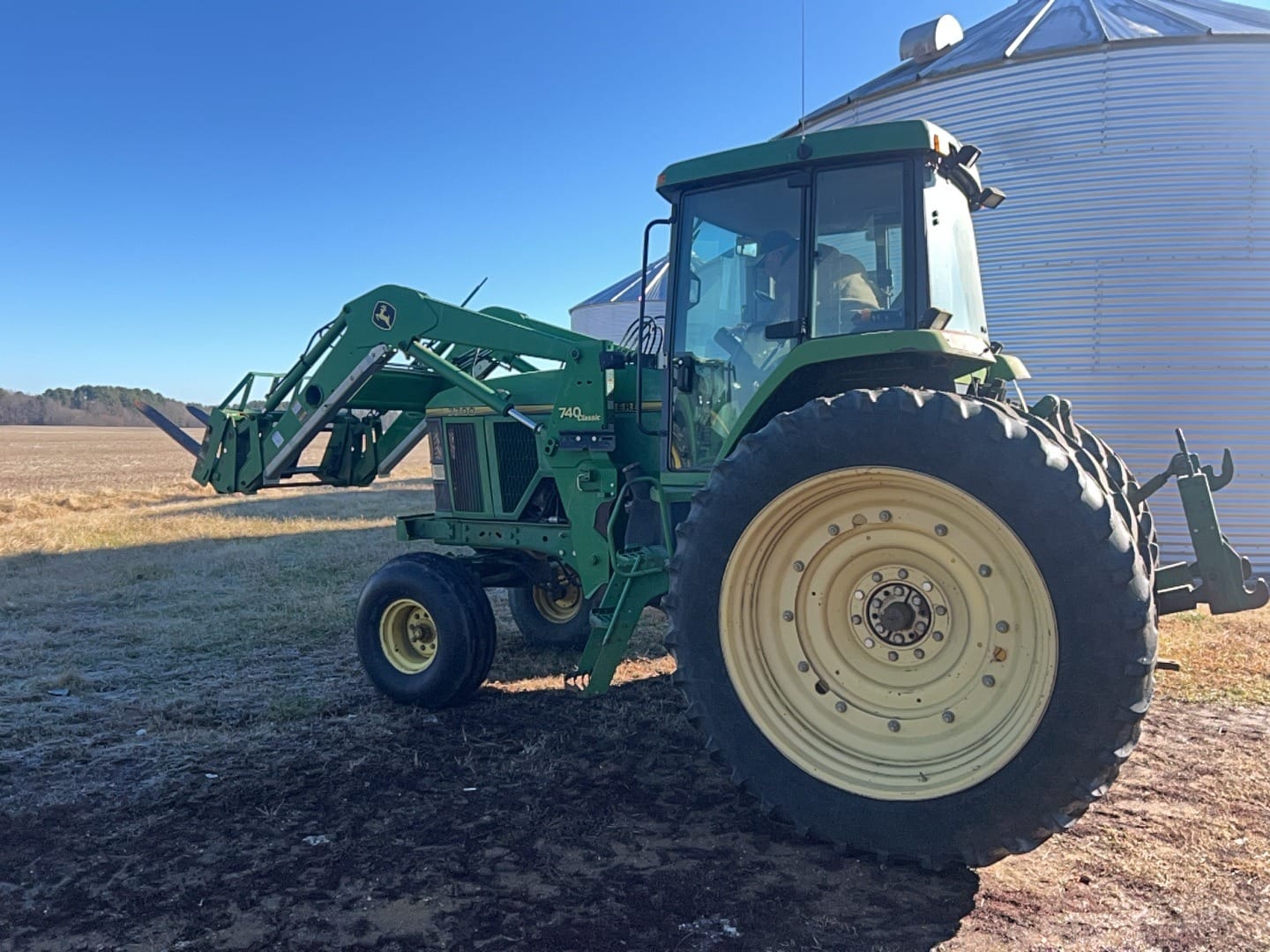 John Deere 7700 Equipment Image0