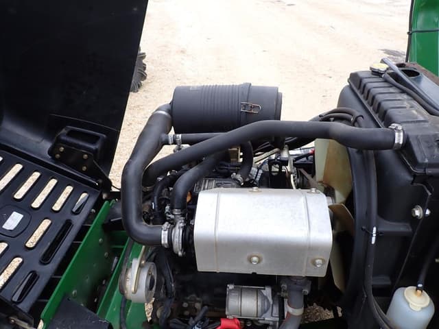 Image of John Deere 7700 equipment image 3