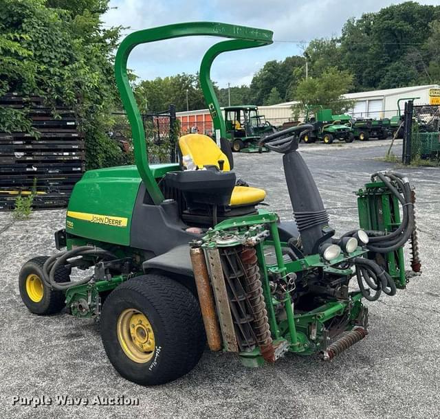 Image of John Deere 7700 equipment image 2