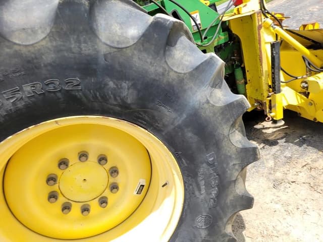 Image of John Deere 7700 equipment image 4