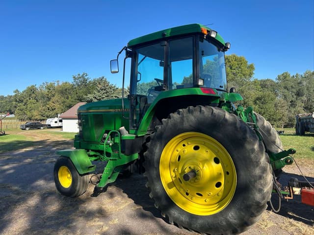 Image of John Deere 7700 equipment image 3