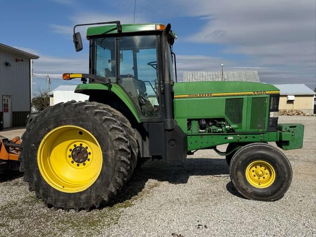 Image of John Deere 7700 equipment image 2