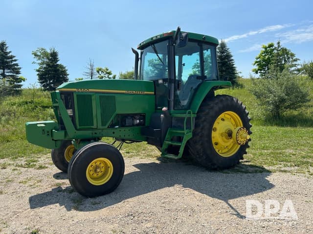 Image of John Deere 7700 equipment image 4