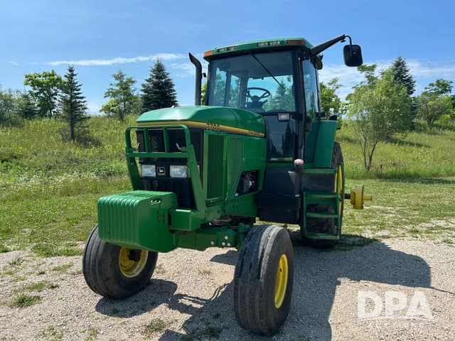 Image of John Deere 7700 equipment image 1