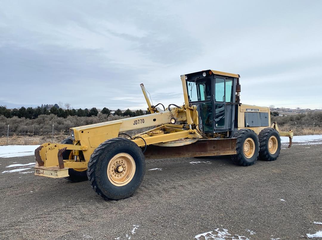 Image of John Deere 770A Primary image