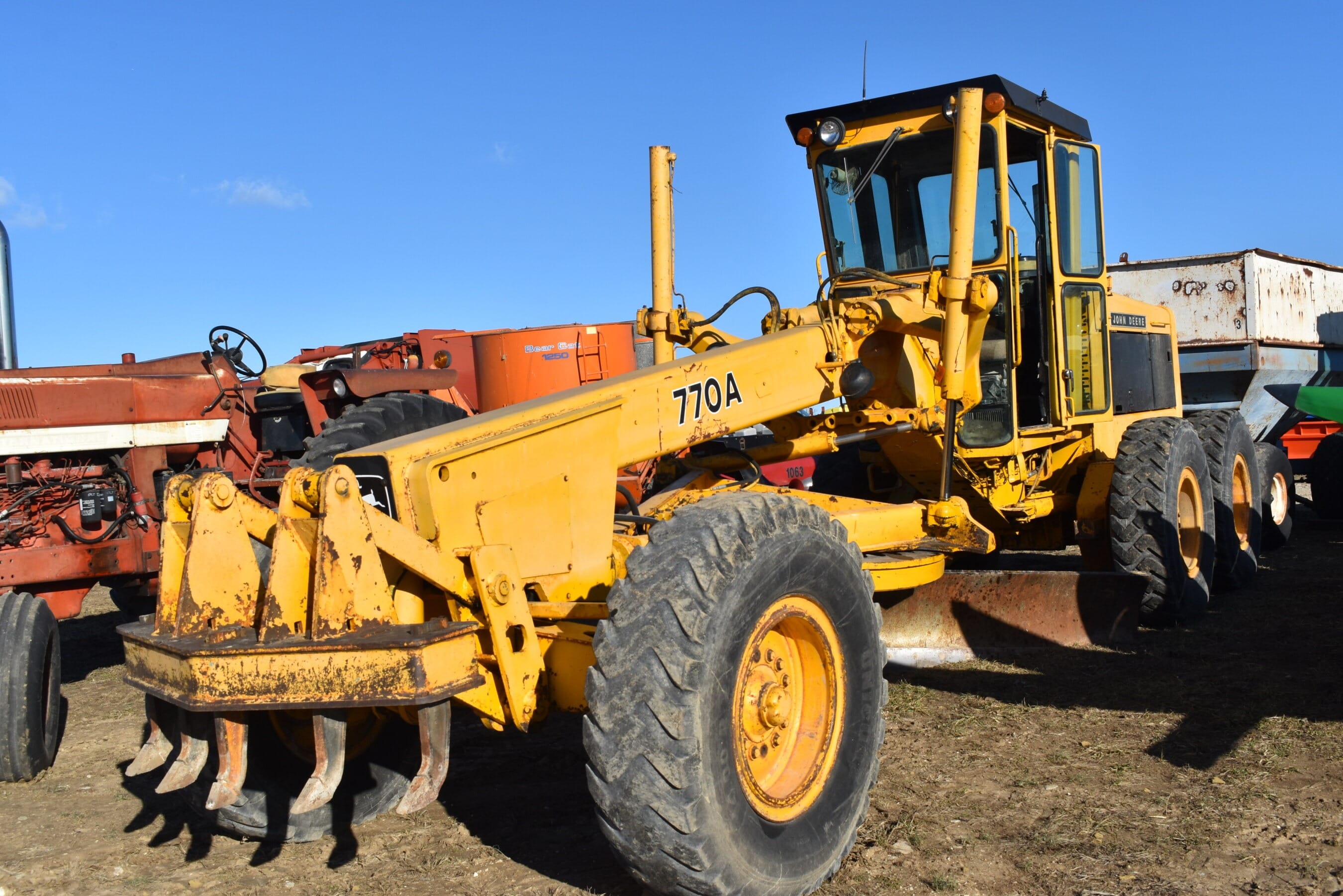 John Deere 770A Equipment Image0