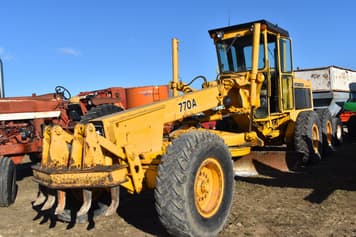 Main image John Deere 770A