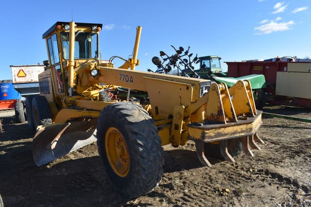 Image of John Deere 770A equipment image 3