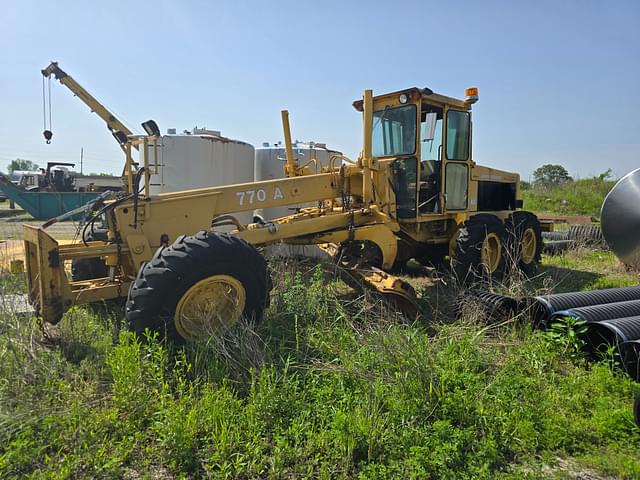 Image of John Deere 770A equipment image 2