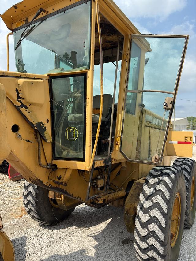 Image of John Deere 770BH equipment image 4
