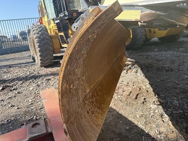 Image of John Deere 770G equipment image 4