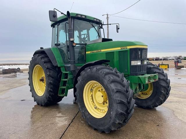 Image of John Deere 7710 equipment image 2