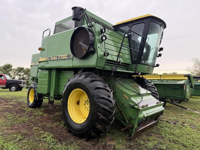 Image of John Deere Turbo 7720 equipment image 1