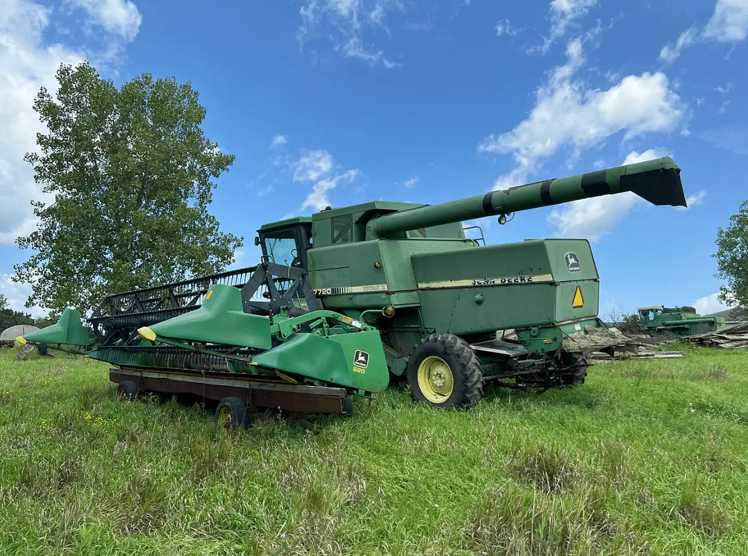 Image of John Deere 7720 Image 0