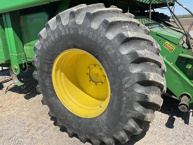 Image of John Deere 7720 equipment image 4