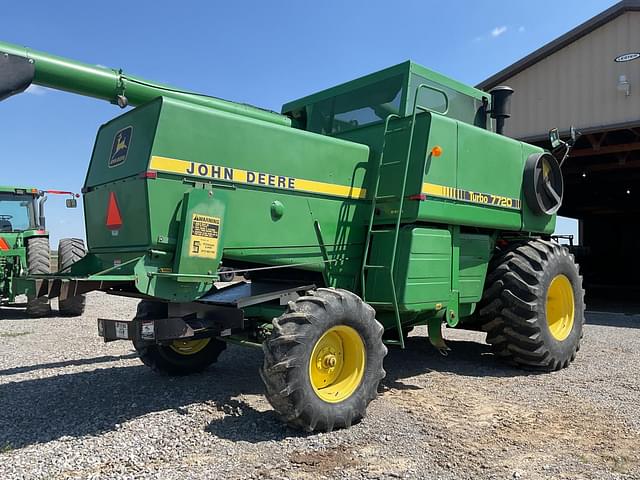 Image of John Deere 7720 equipment image 2