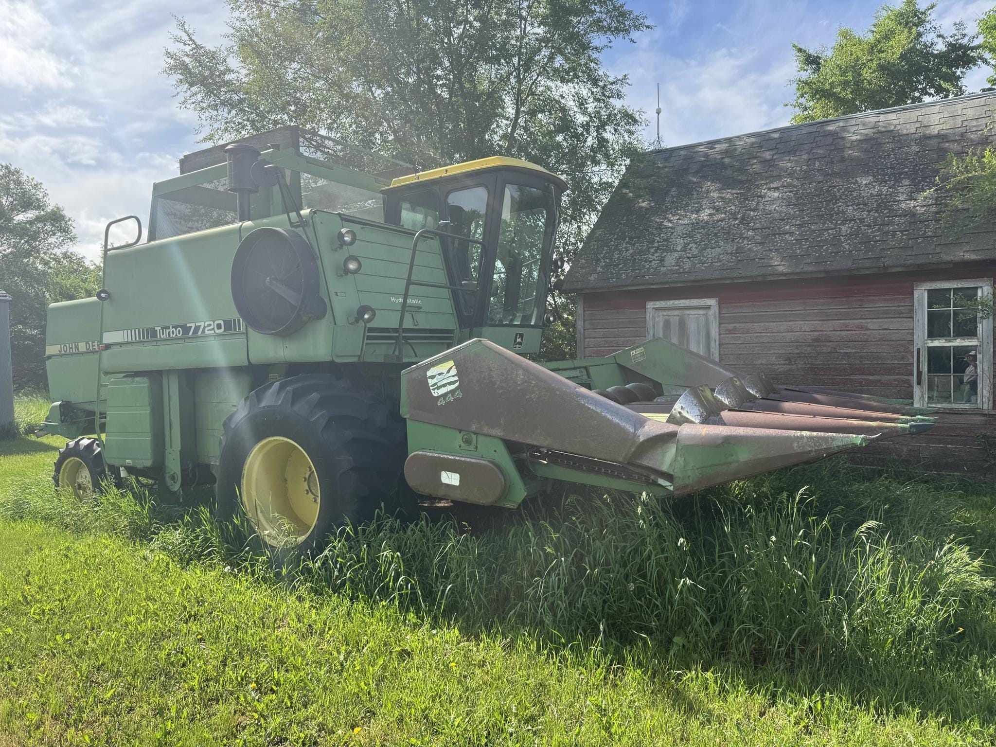 John Deere 7720 Equipment Image0