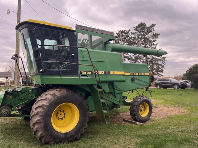 Image of John Deere 7720 equipment image 2