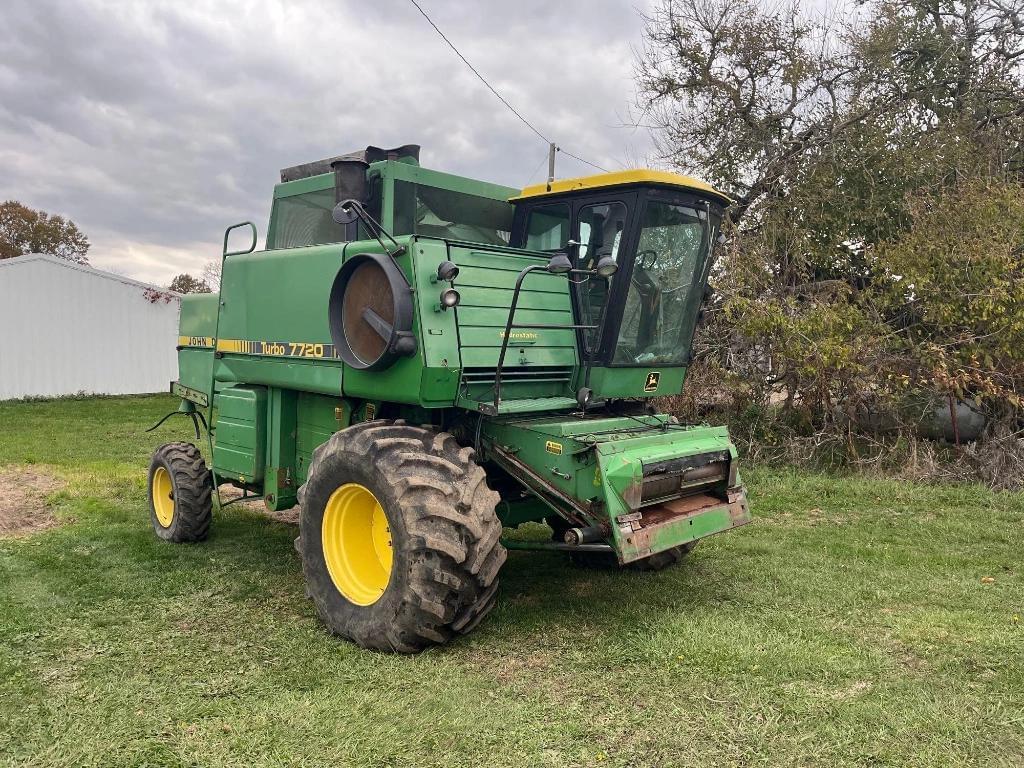 Image of John Deere 7720 Primary image