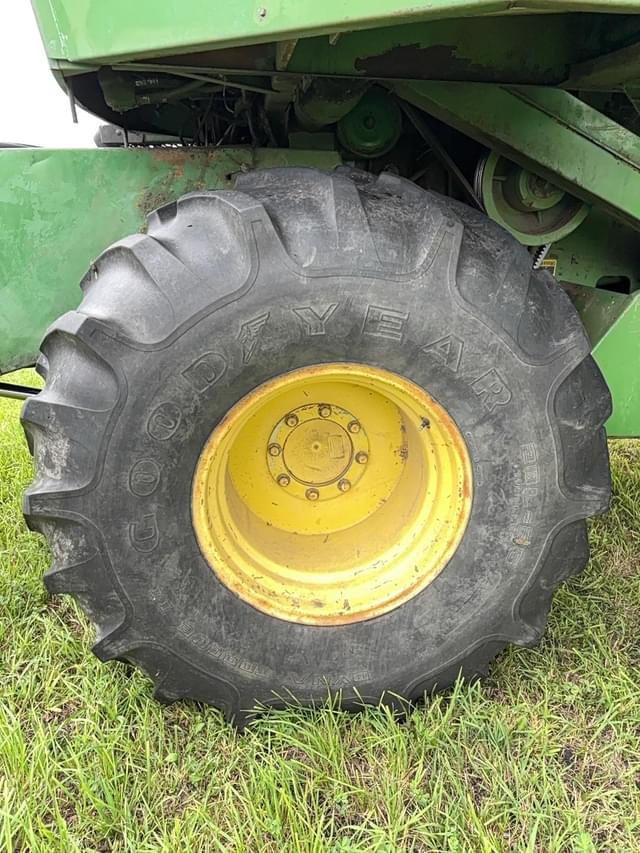 Image of John Deere 7720 equipment image 2