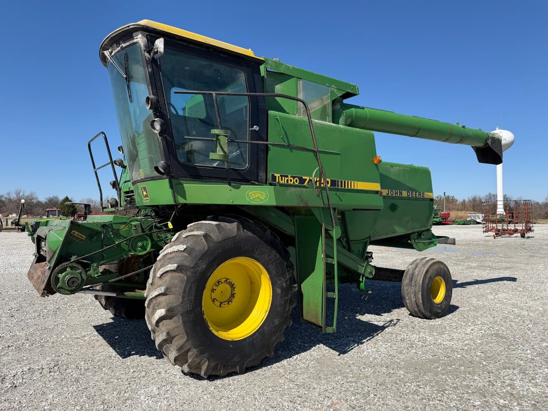 Image of John Deere Turbo 7720 Primary image
