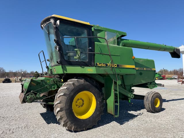 Image of John Deere Turbo 7720 equipment image 2