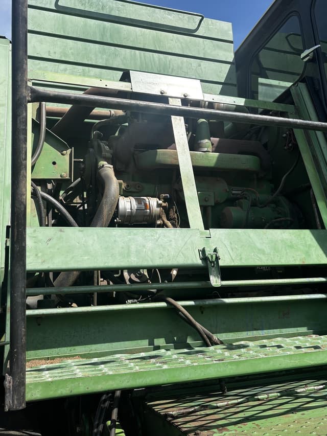 Image of John Deere 7720 equipment image 3